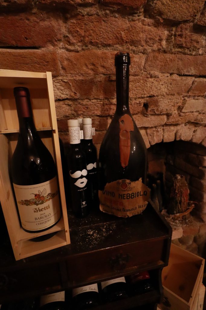Bottiglie in cantina